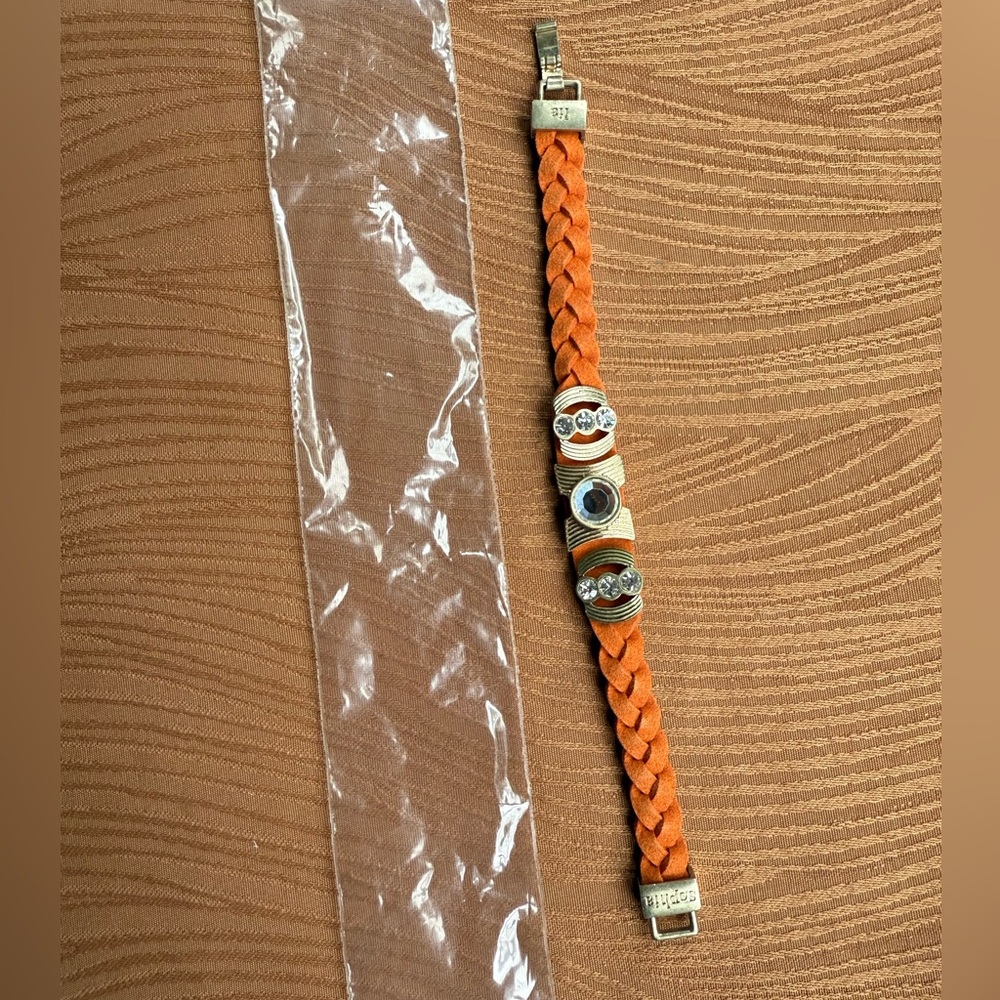 NIB Lia Sophia “Accomplice” suede bracelet-Tangerine